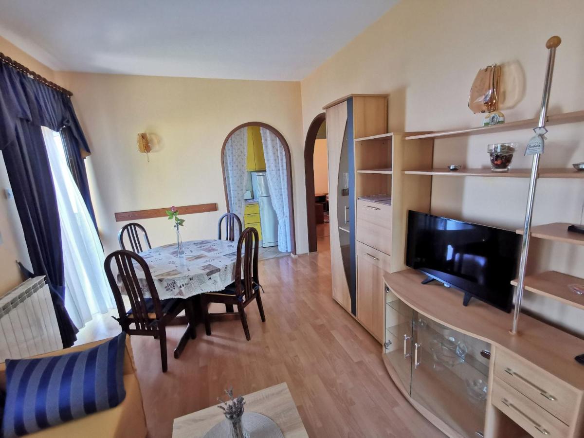 Apartment Delost ロヴラン エクステリア 写真